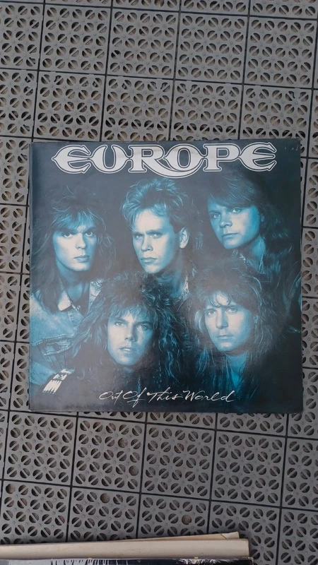Europe – Out Of This World (LP, Vinile 33 Giri, 1988)