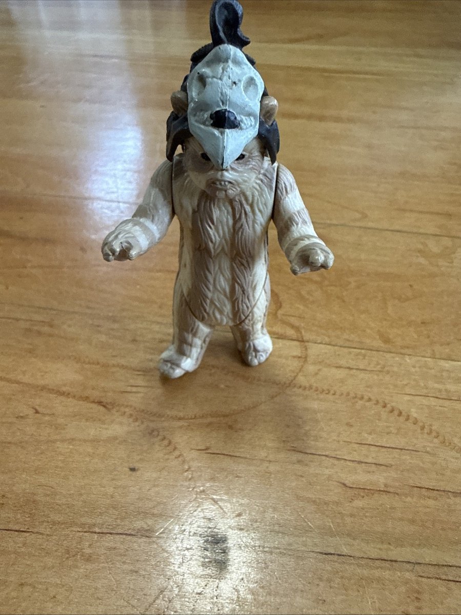 Vintage 1983 Kenner Star Wars Logray Ewok Figure w/ Headdress ROTJ Incomplete