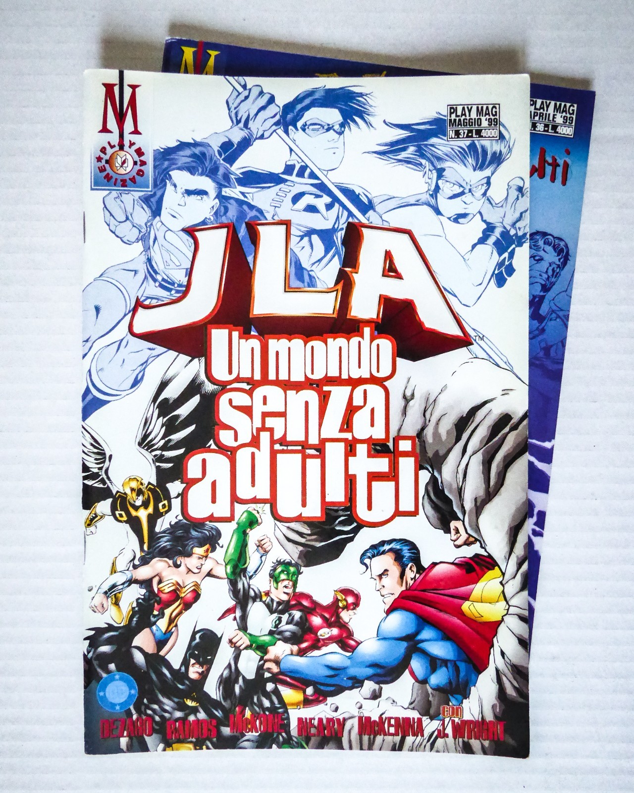 Play Magazine #36, 37 (un MONDO SENZA EROI) - Edizioni Play Press/DC Comics 1999