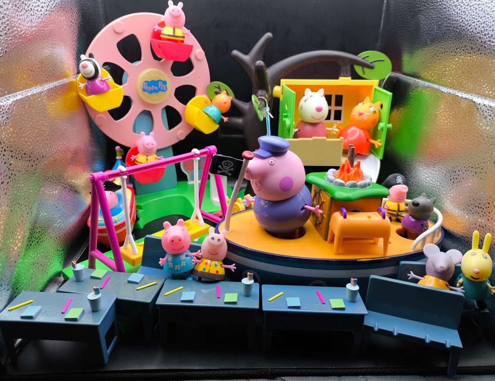 Pacchetto Playset Grande Peppa Pig Ruota Panoramica Casa sull'Albero Scuola Figure Barca