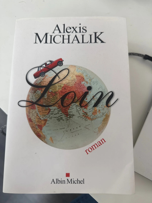 Roman loin de Alexis Michalik