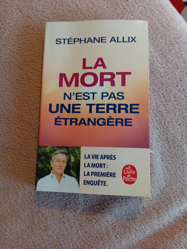 La mort n'est pas une terre étrangère