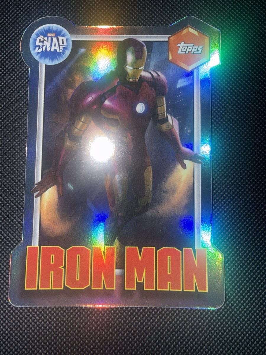 Topps 2026 Topps Marvel Neon Snap Iron Man #MS-13 Die-Cut Rainbow Foil