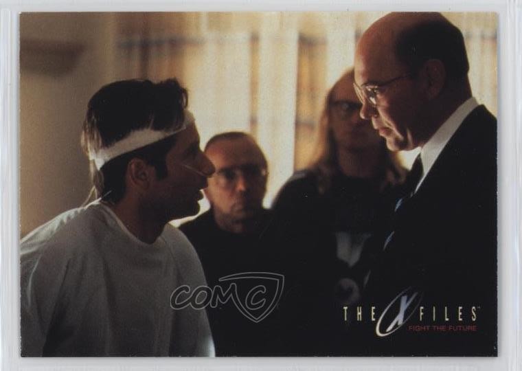 1998 Topps The X-Files: Fight the Future Skinner's update #45 0t2