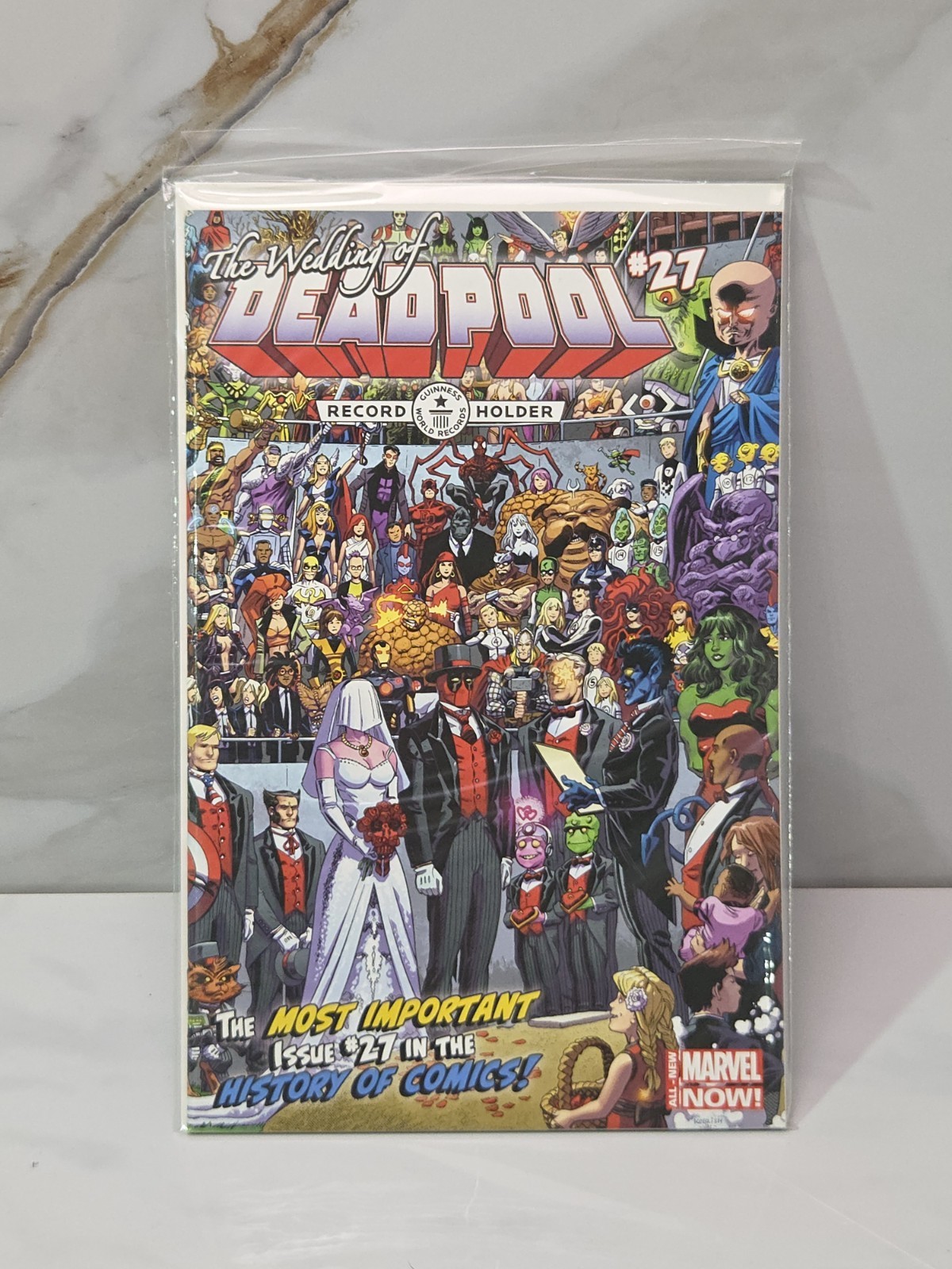 Marvel Now! Comics Deadpool #27 The Wedding Guinness World Record Holder