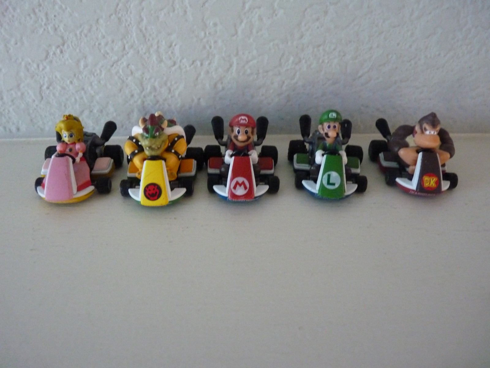 TOMY Nintendo Mario Kart Pull Back Racers (5)pc Bowser Mario Luigi Peach Donkey