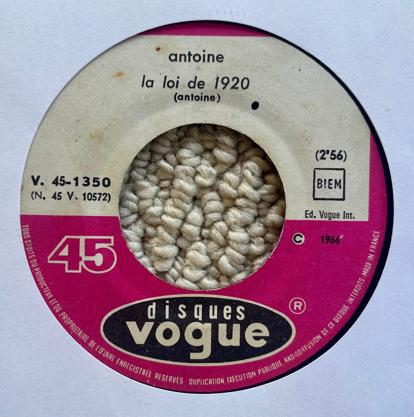Antoine LA LOI DE 1920 / UNA AUTRE AUTOROUTE (Vogue V451350) 1966 French single