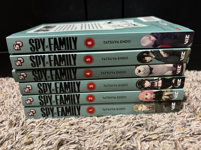 Spy X Family Volumes 1-6 set manga inglese di Tatsuya Endo