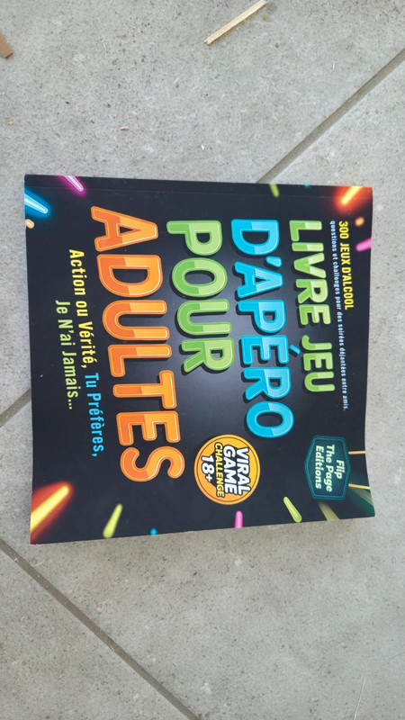 Livre de jeux « Action ou Vérité » pour adultes