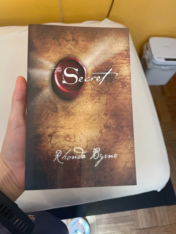The secret by Rhonda Byrne