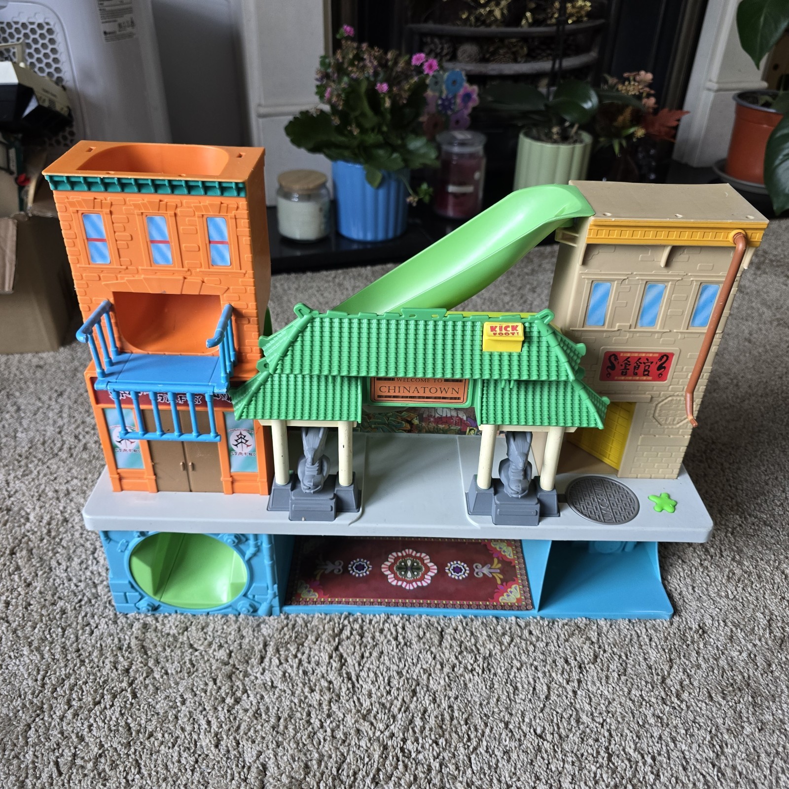 Teenage Mutant Ninja Turtles Chinatown tana delle fogne playset compagni di gioco 2014 