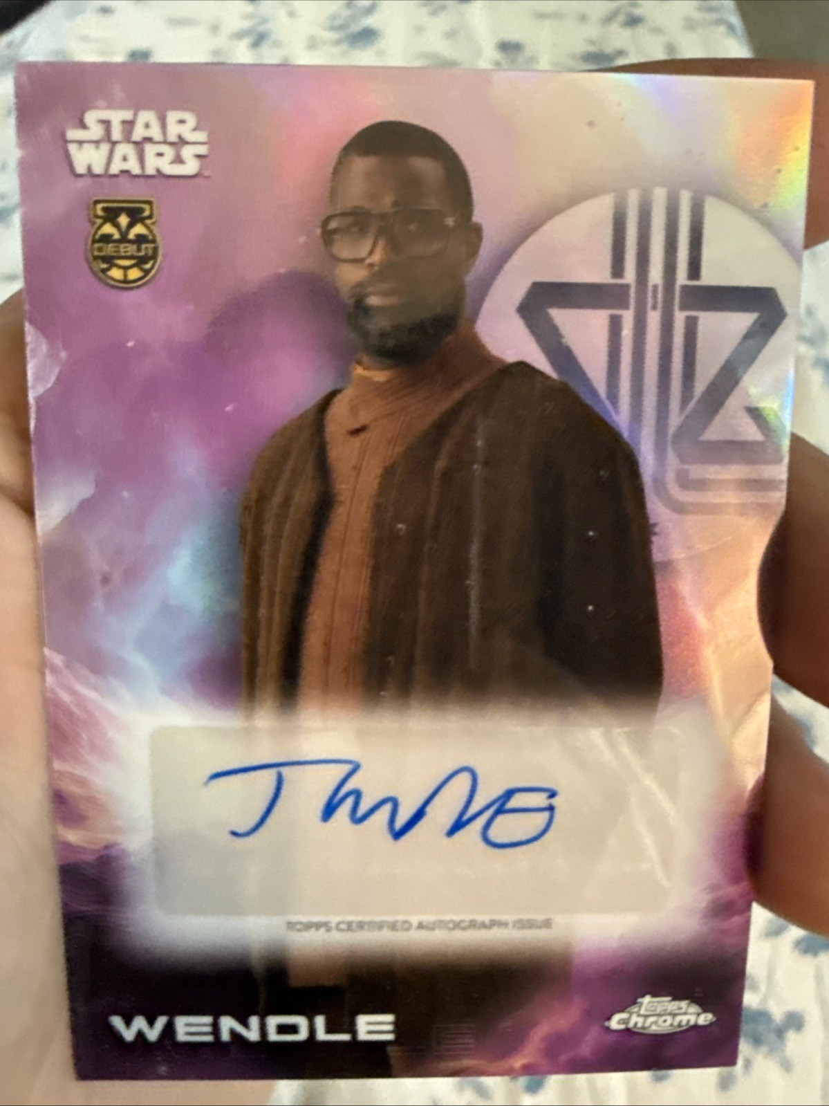 2025 Topps Chrome Star Wars Tunde Adebimpe come Wendle DEBUTTO rifrattore automatico