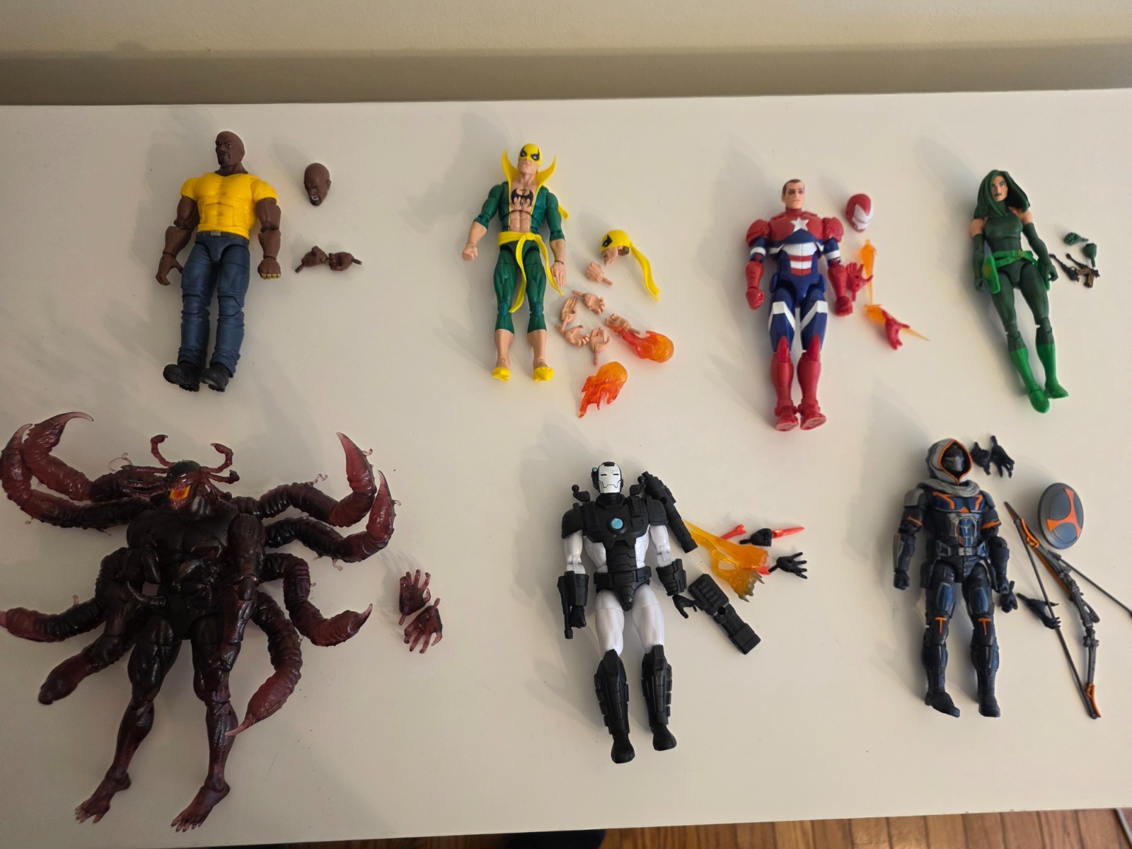 Hasbro Marvel Legends lotto di 7 Luke Cage, Iron Fist, Void, Taskmaster e altro