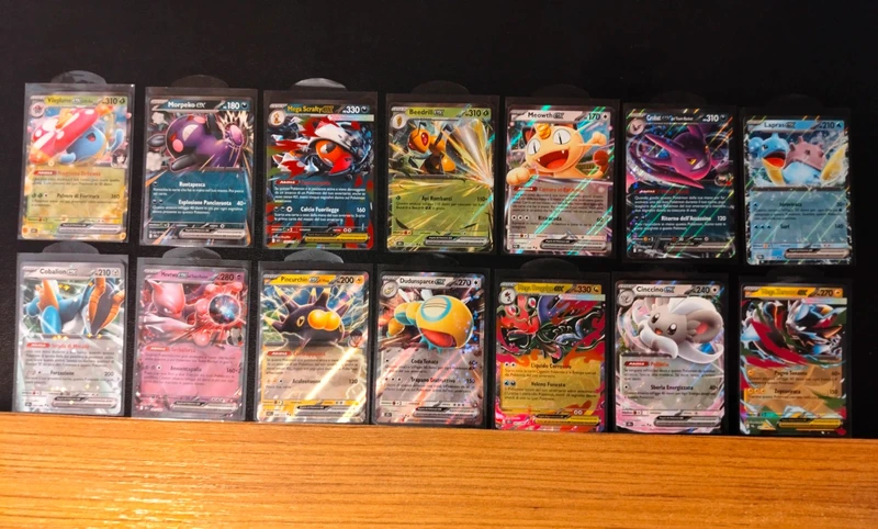 Lotto 14 carte Pokémon