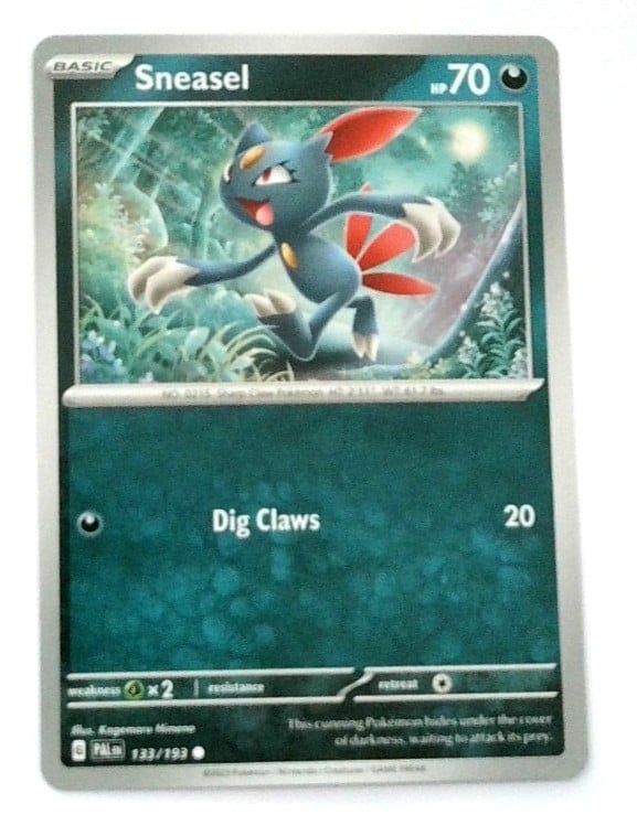 Carta Pokemon Sneasel 133/193 Paldea Evoluta TCG