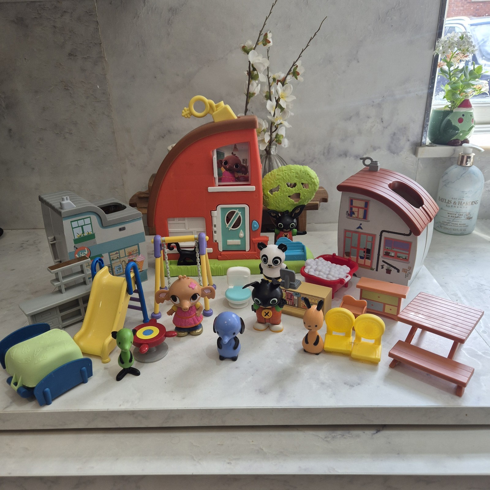 Bing Bunny Playset Bundle - Casa e personaggi cbeebies 