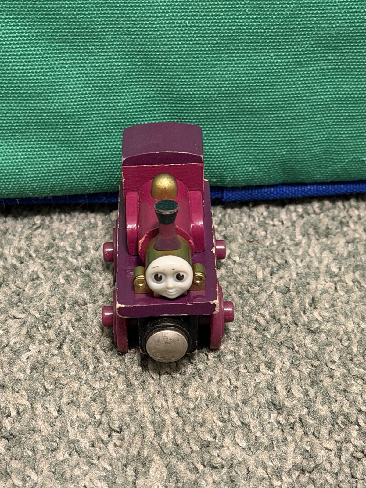 Lady Thomas & Friends Treno Ferroviario in Legno Serbatoio Motore Magnetico Viola