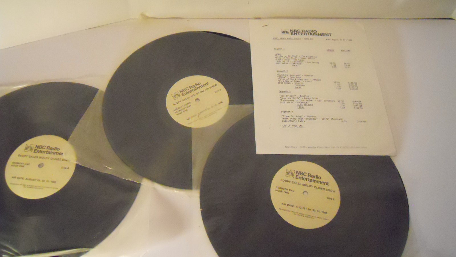 SOUPY SALES MOLDY OLDIES RADIO SHOW 3 LP SET  AUG 1986 CUE SHEETS  BEATLES JV24