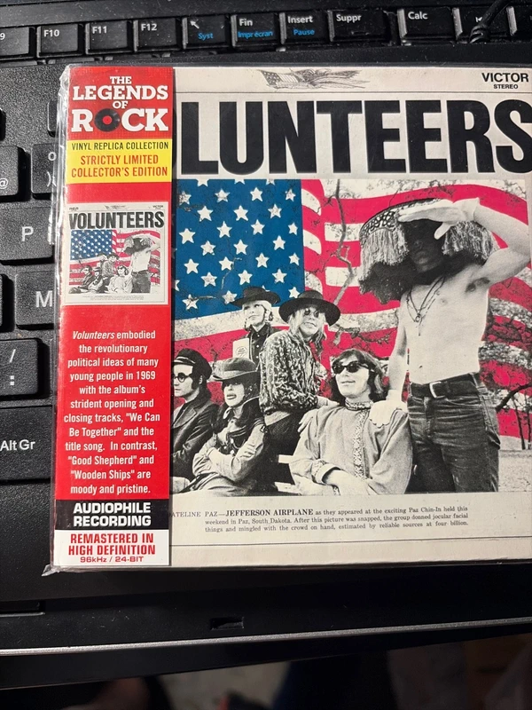 Jefferson Airplane. Volunteers