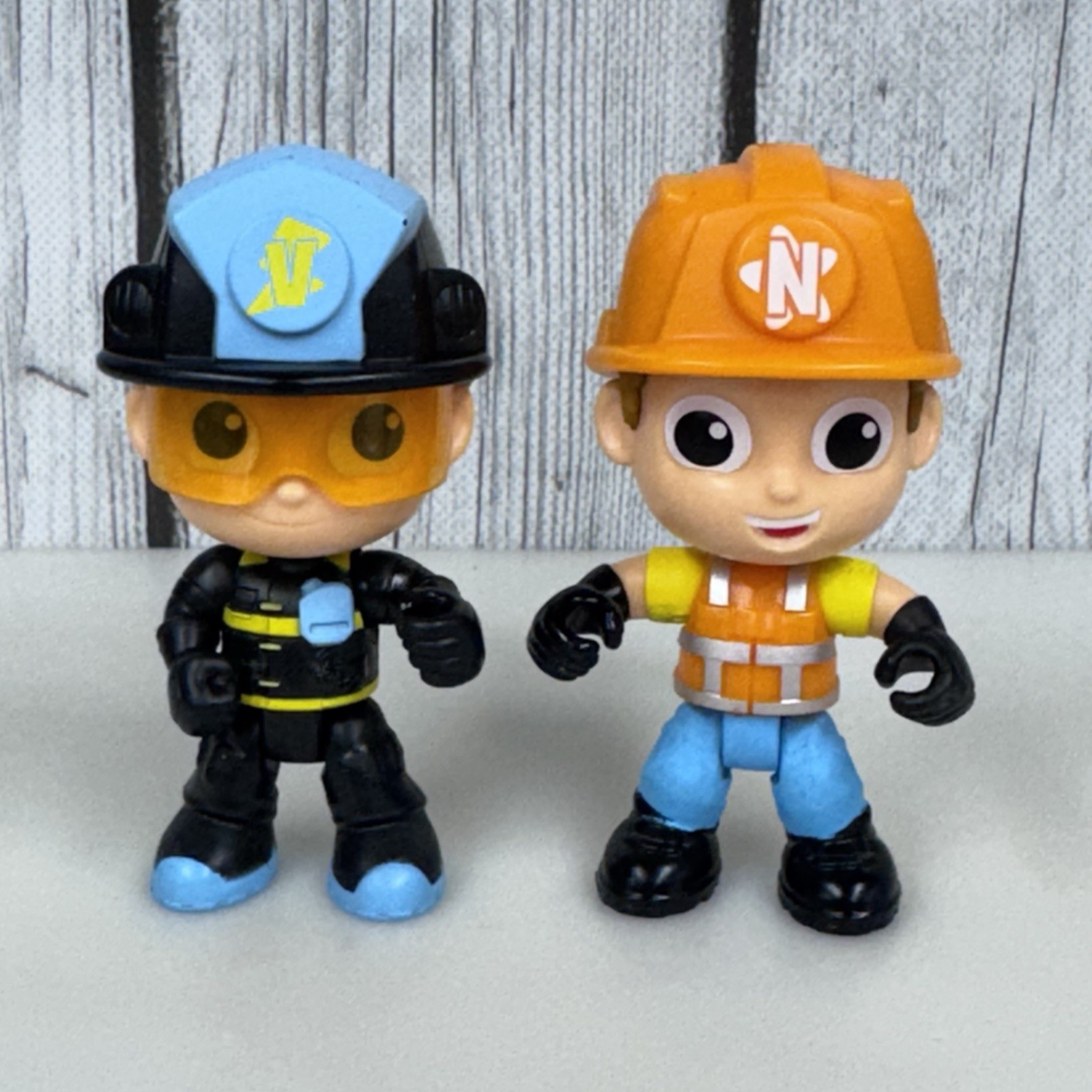 Modellino Vlad & Niki Costruzione Iron Worker & Policeman 3" compagni di gioco 2021