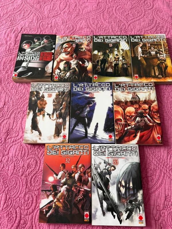Libri manga alcuni volumi de: l’attacco dei giganti, condizioni ottime