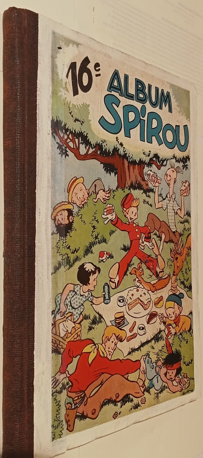 SPIROU recueil n ° 16 de 1945 . Couverture de Franquin.