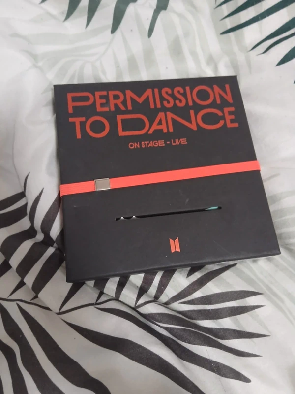 Album BTS permission to dance live