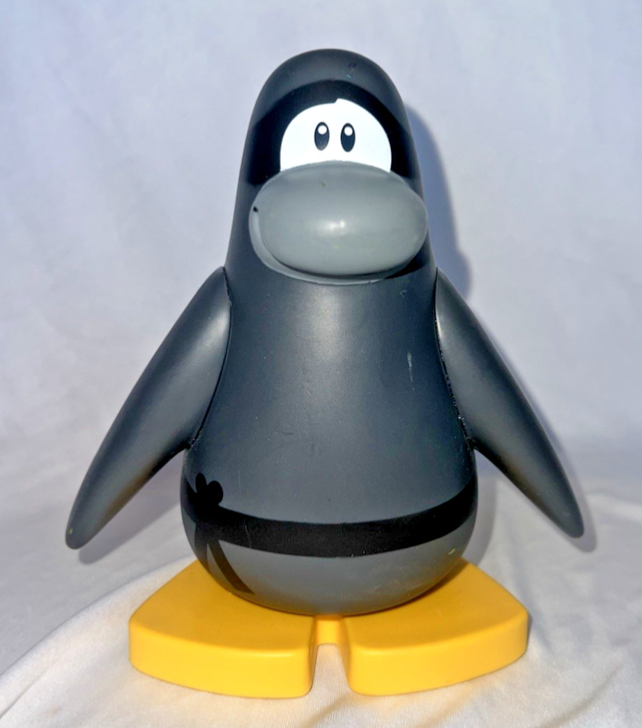 Disney Jakks Club Penguin Ninja Vinyl Figure Black 6"