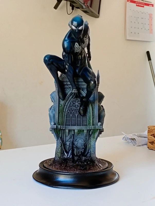 Statua di Spiderman Simbionte