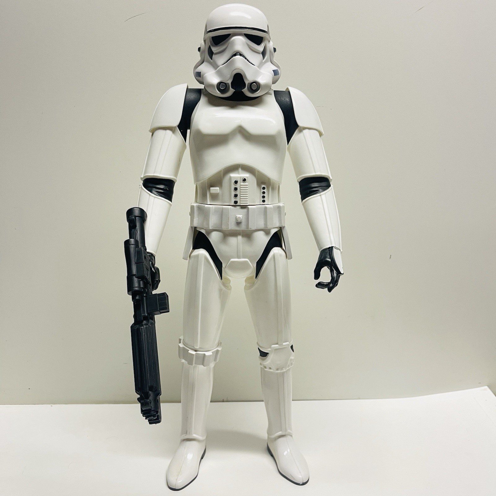 Jakks Pacific Disney Star Wars Stormtrooper 18" inch Action Figure + Blaster