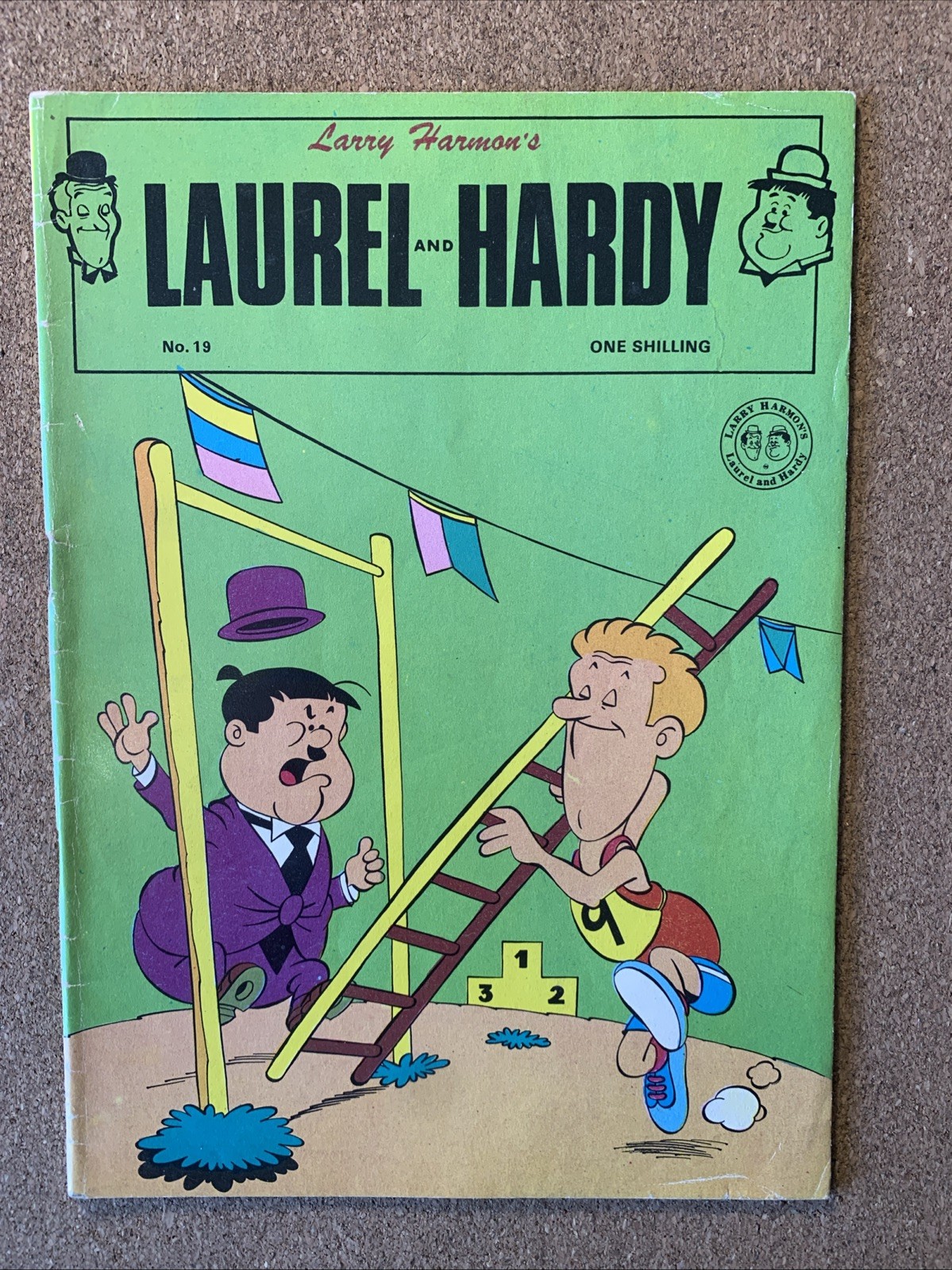 Laurel and Hardy UK Edition #19 FN+ 1970 Top Sellers Ltd, Full Colour