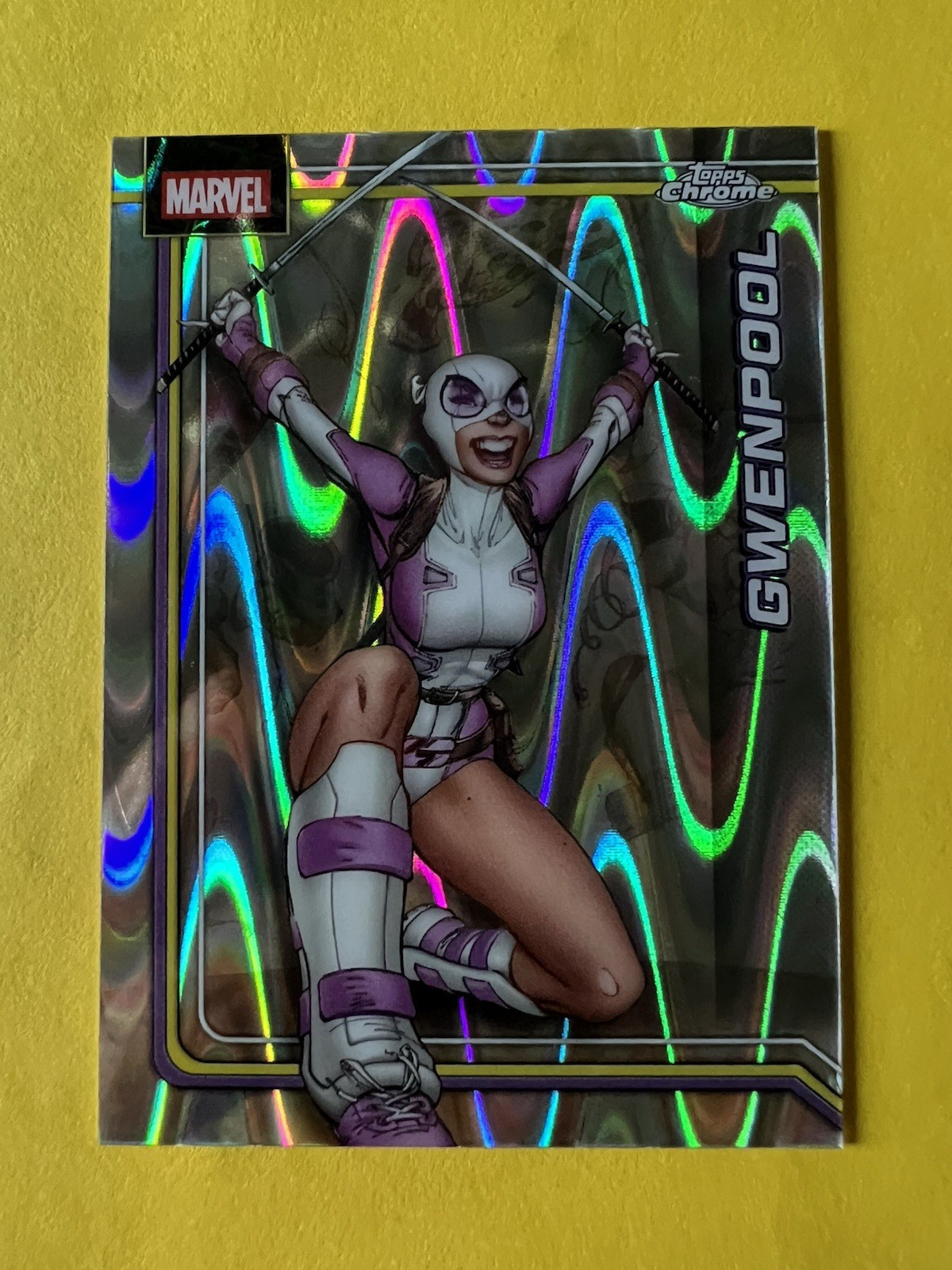 2026 Topps Chrome Marvel Comics Gwenpool RAYWAVE RIFRATTORE