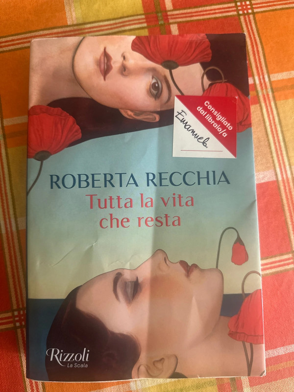 Tutta la vita che resta libro