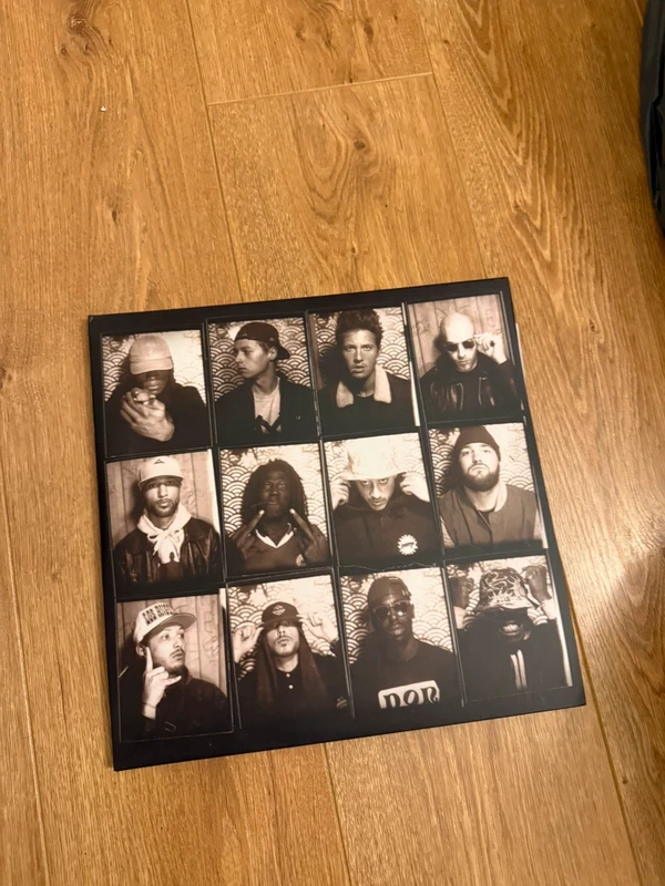 Double vinyle L’Entourage – Jeunes Entrepreneurs, édition originale de 2014.
