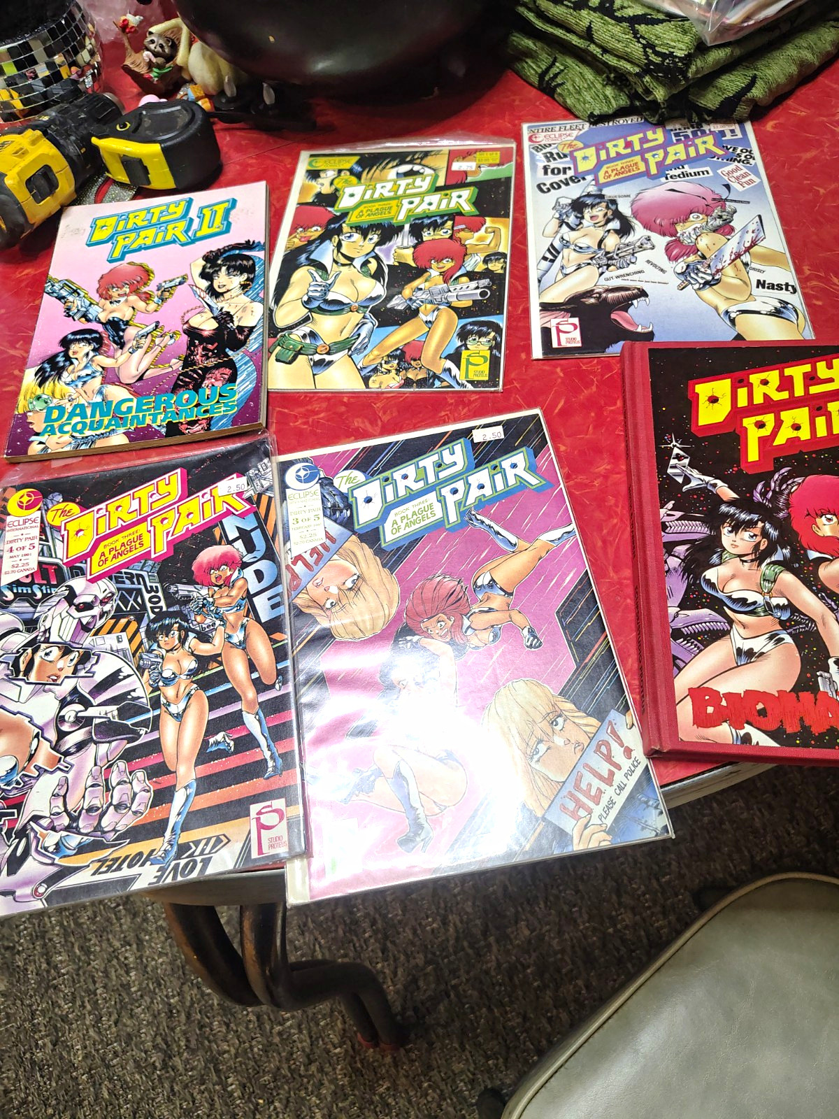 Lotto fumetti The Dirty Pair + Biohazard firmati 1° edizione copertina rigida 
