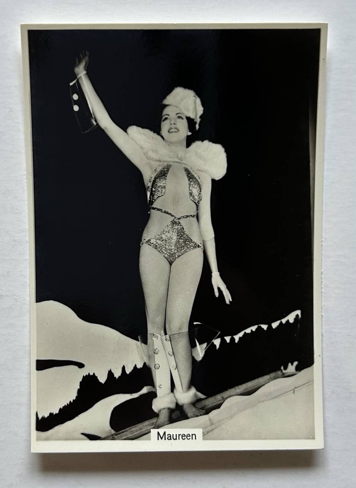 1938 Godfrey Phillips Maureen Beauties Today Large Tobacco Card #6 OT1