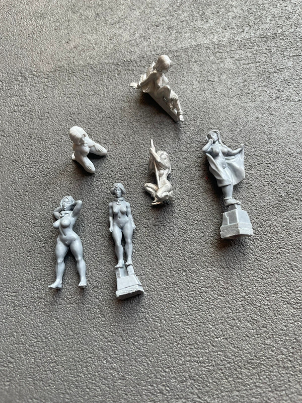 Warhammer : Esclaves et danseuses, Ral Partha