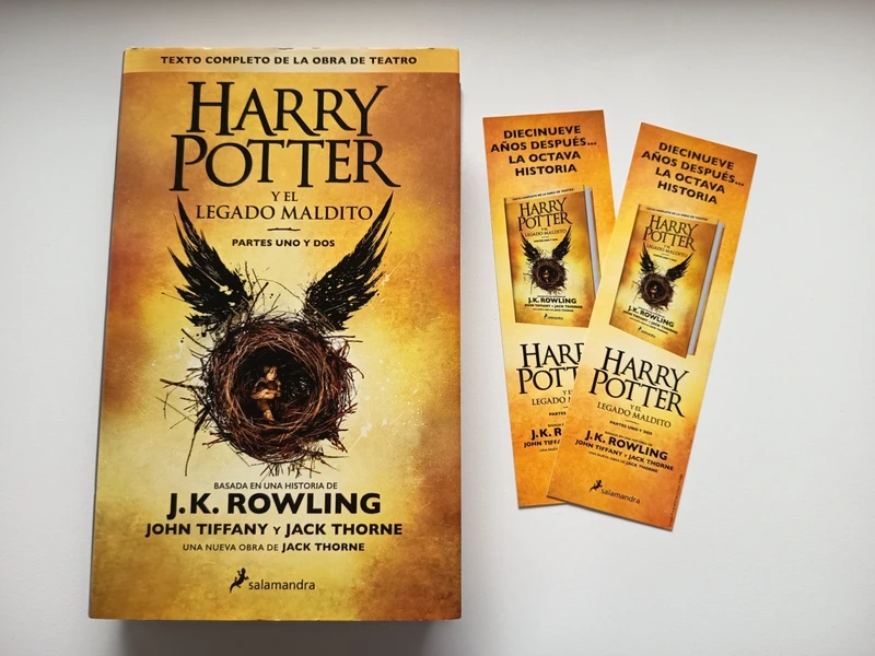 Harry Potter y el legado maldito de J.K. Rowling (con 2 marcapáginas de regalo)
