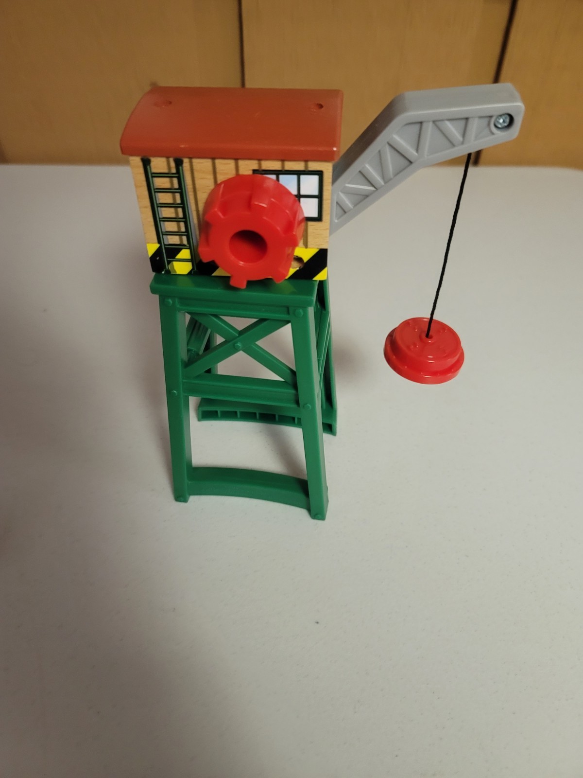Thomas Wooden Railway Vicarstown Dieselworks Magnetic Crane VG Condition