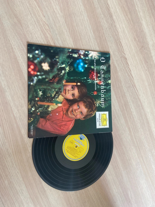 Vinyle 33 Tours – À Tannenbaum – Les plus beaux chants de Noël