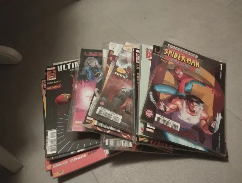 23 bd Panini séries Ultimate.