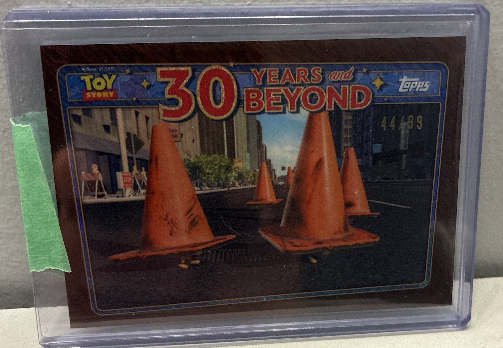 2025 Topps 30 anni di Toy Story - 30 ANNI E OLTRE /99 - Attraversamento cono