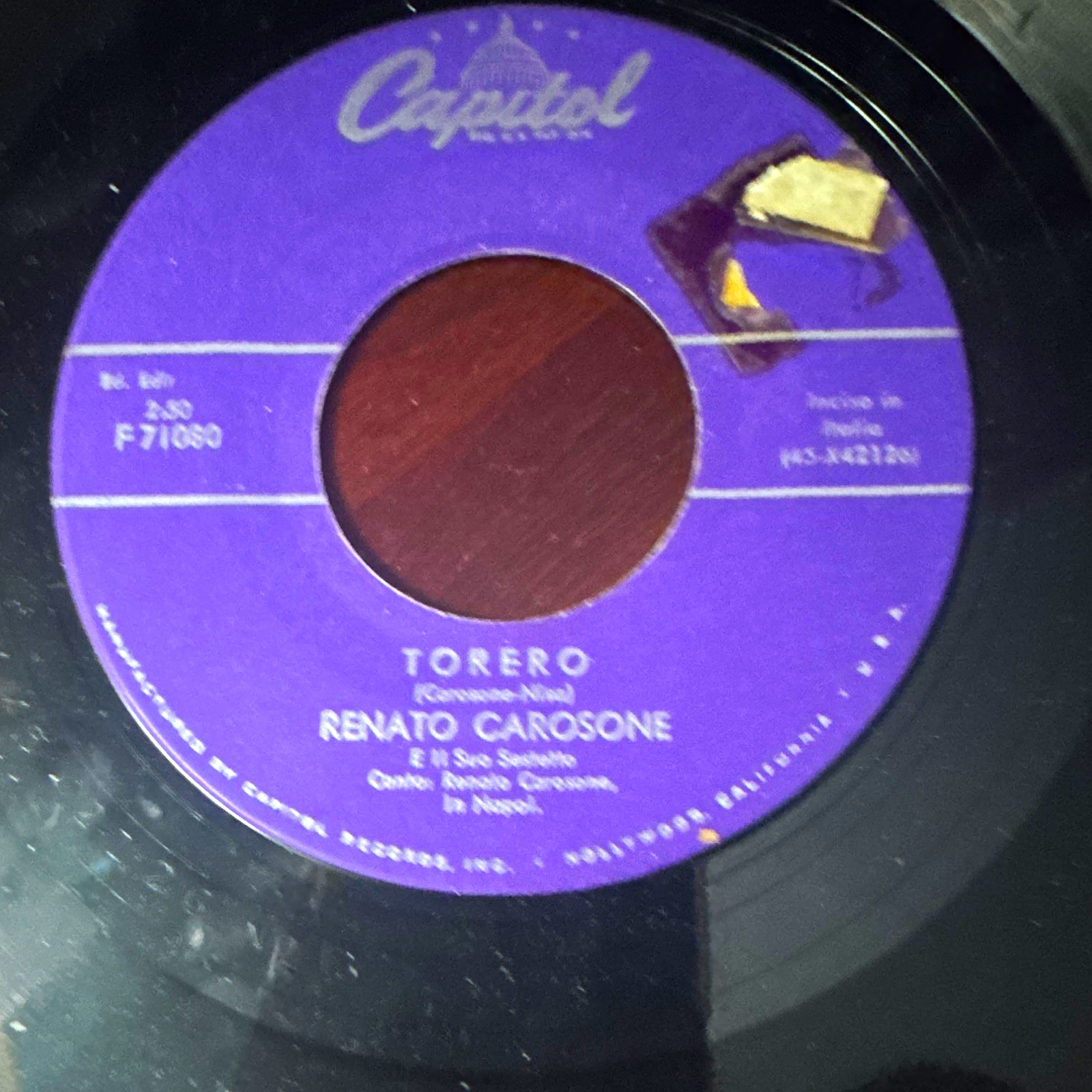 Capitol Records F 71080 Renato Carosone Torero / Chella Llà 7" 45 RPM Vinyl