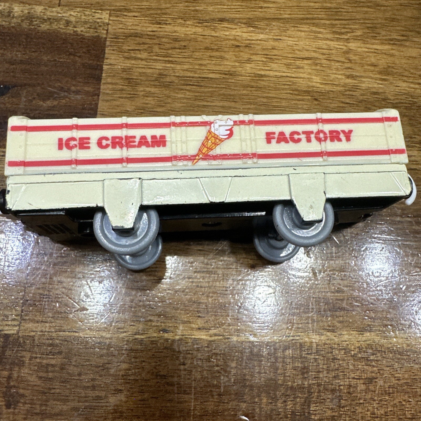 Thomas & Friends Trackmaster Cargo Coaches fabbrica di gelati Boxcar 2009 Mattel