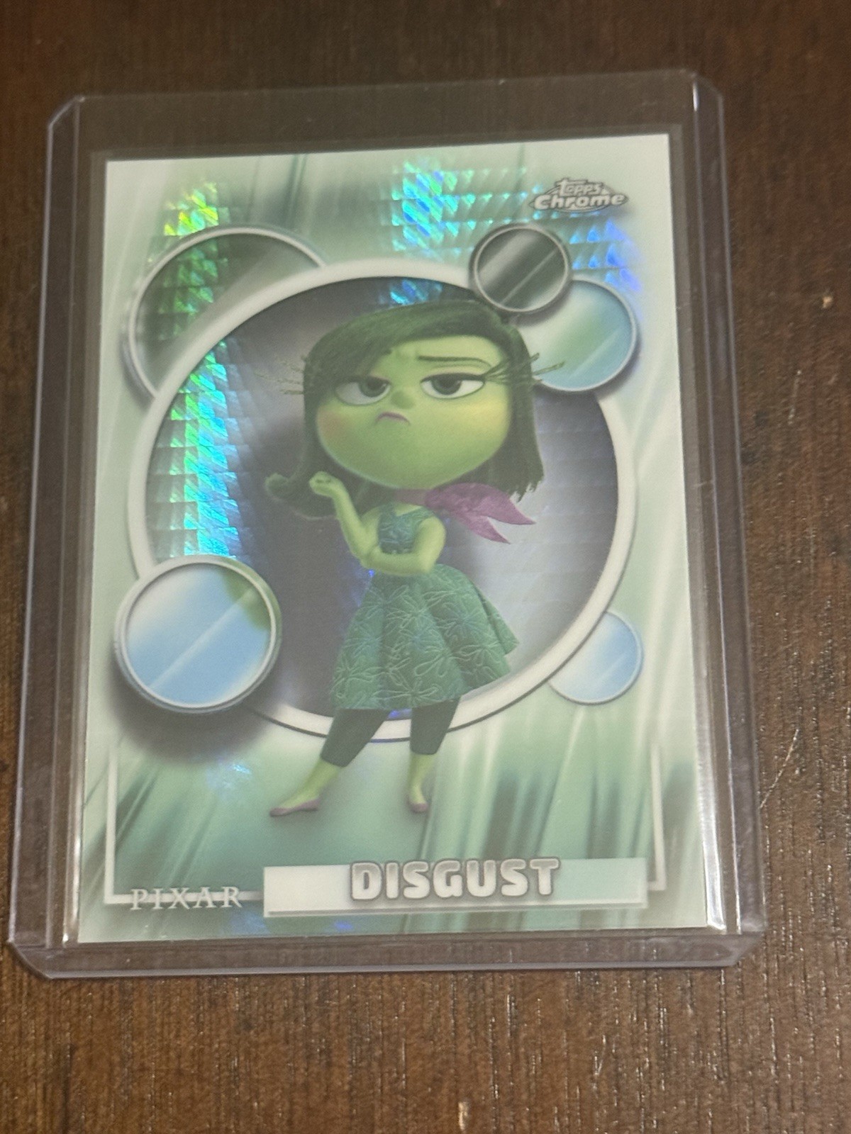 2026 Topps Chrome Disney Disgust Prisma Rifrattore (Interno Esterno)