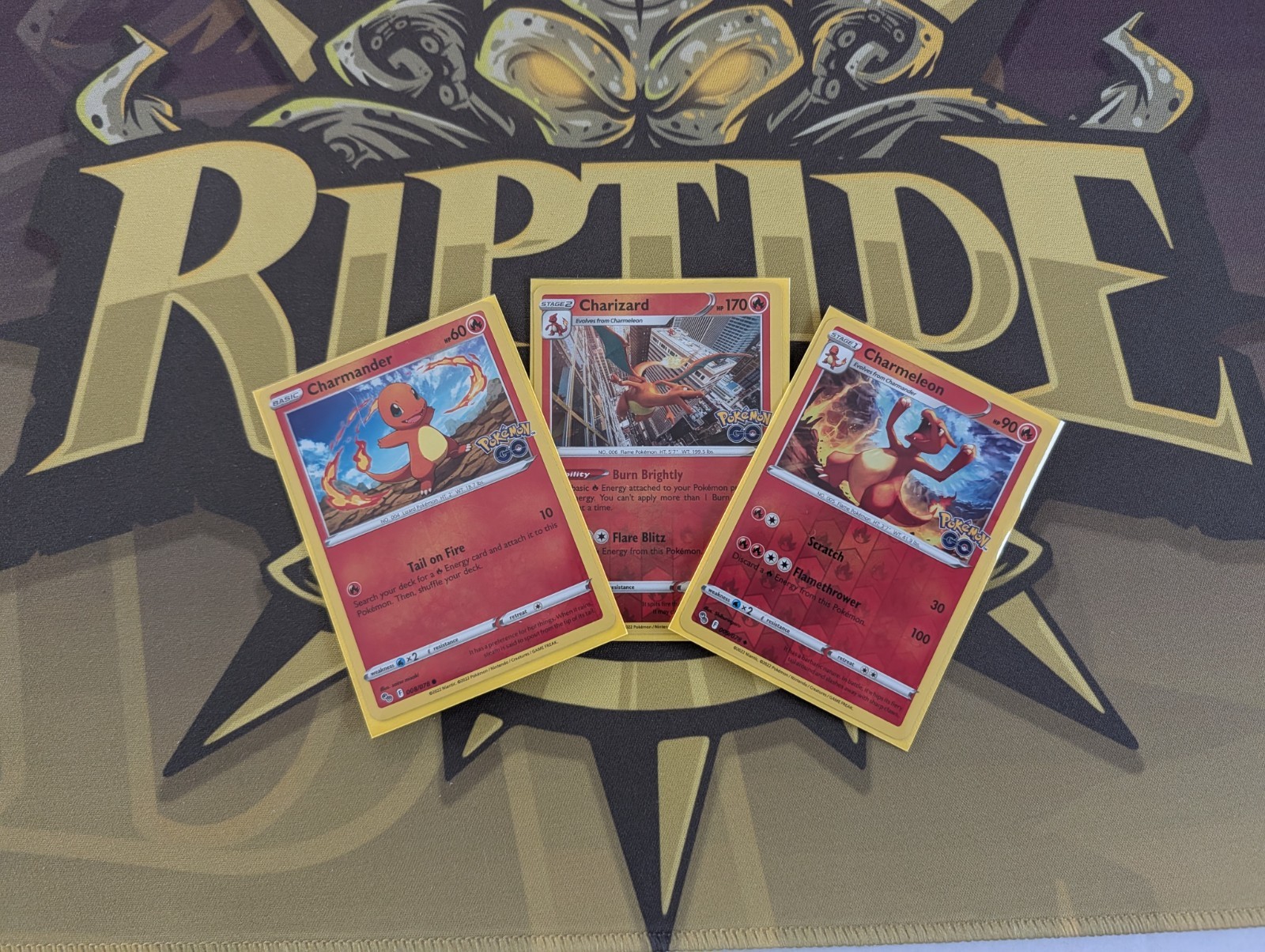 Pokémon Go 2022 - Charmander, Charmeleon & Charizard Reverse Holo