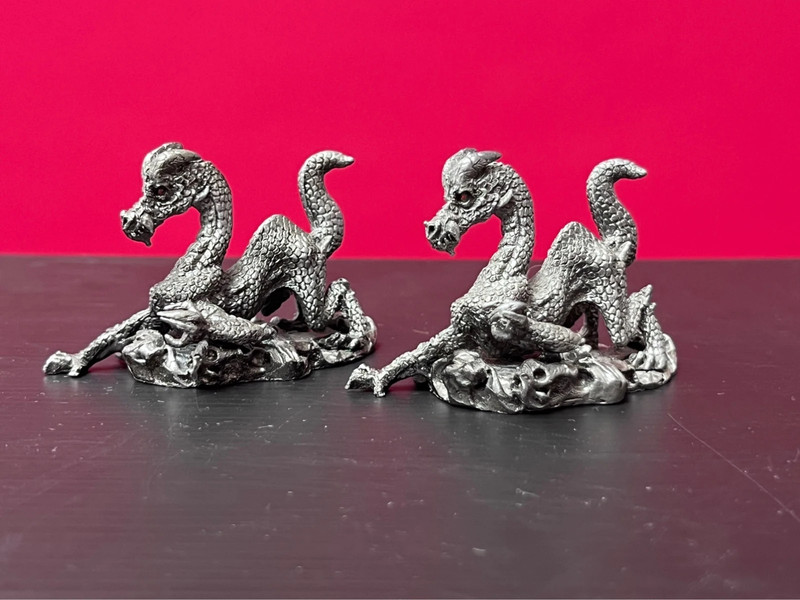 2 figurines dragon métal