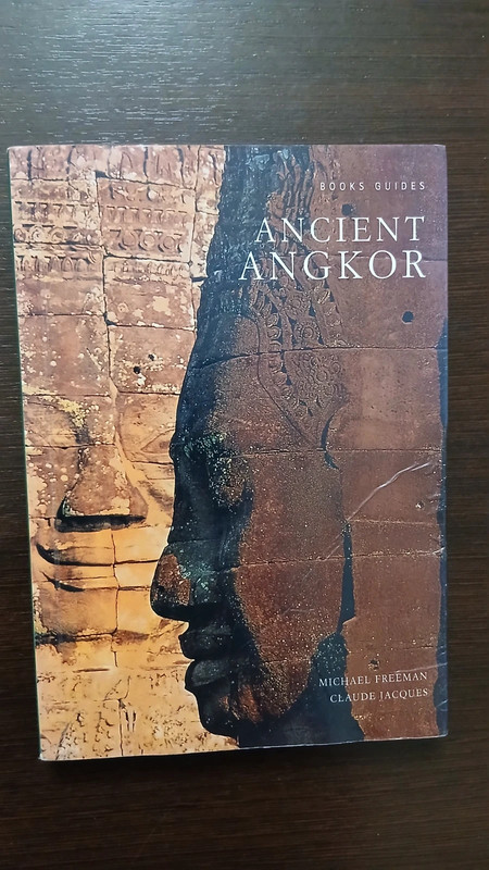 Livro "Ancient Angkor"