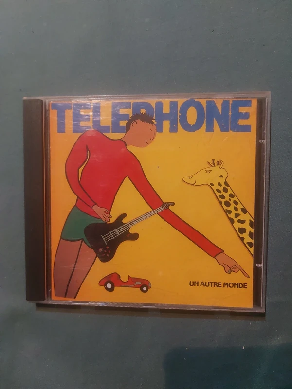 Telephone. Un autre monde