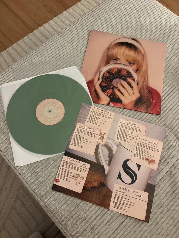Sabrina Carpenter „Fruitcake“ Olive Green Vinyl